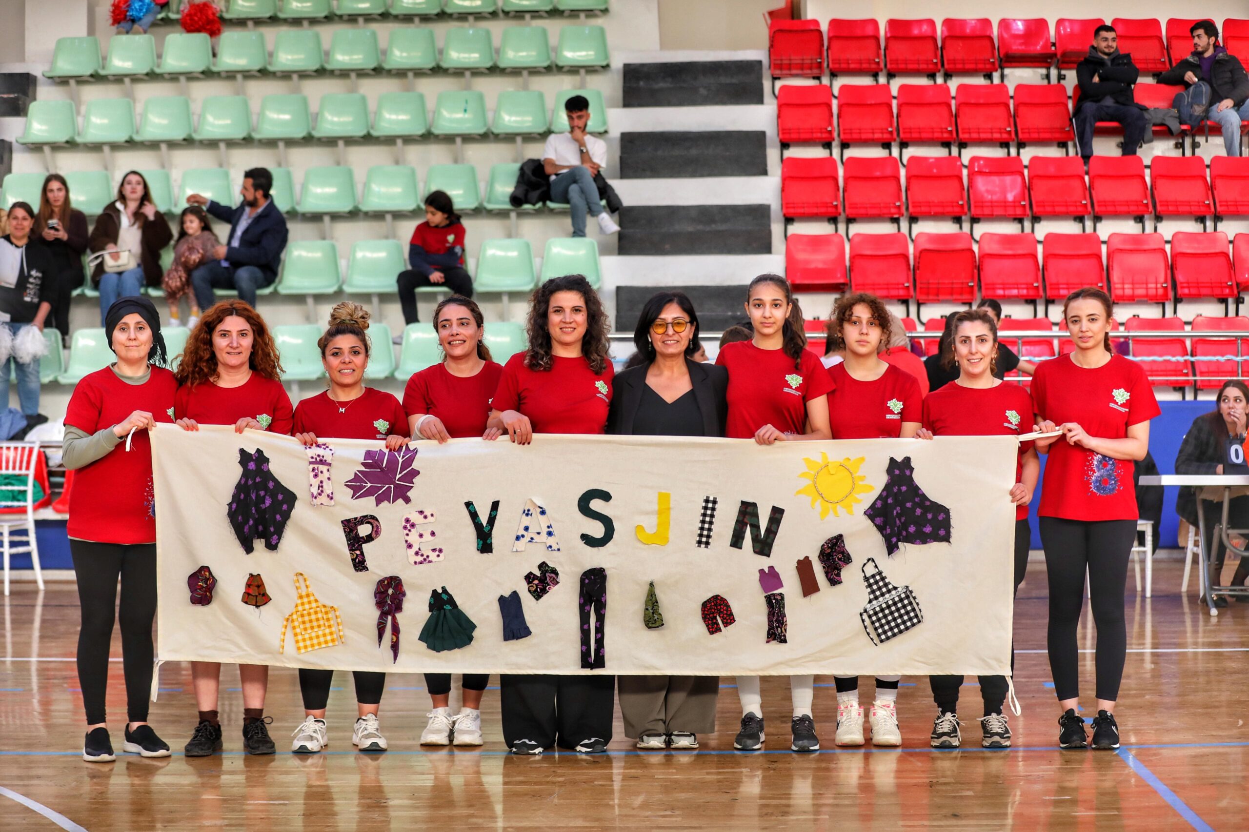 Kadın Voleybol Turnuvası üçüncü gününe girdi