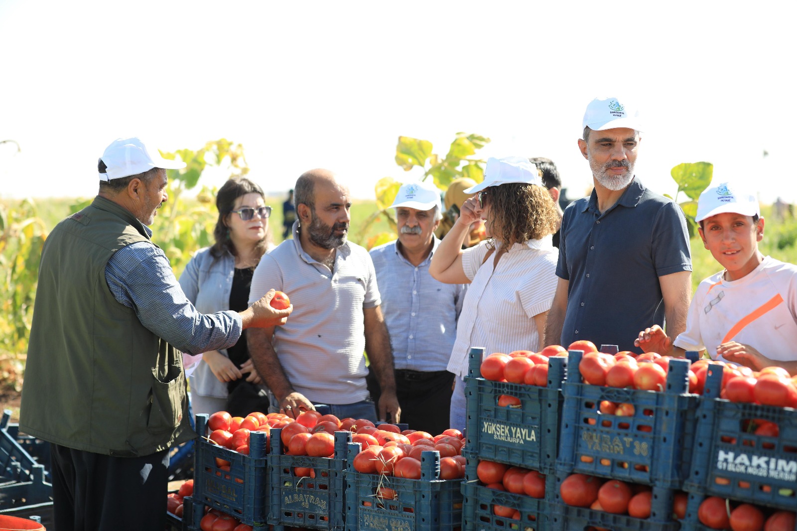 Eş Başkanı Cengiz Dündar tarım işçilerini ziyaret etti 