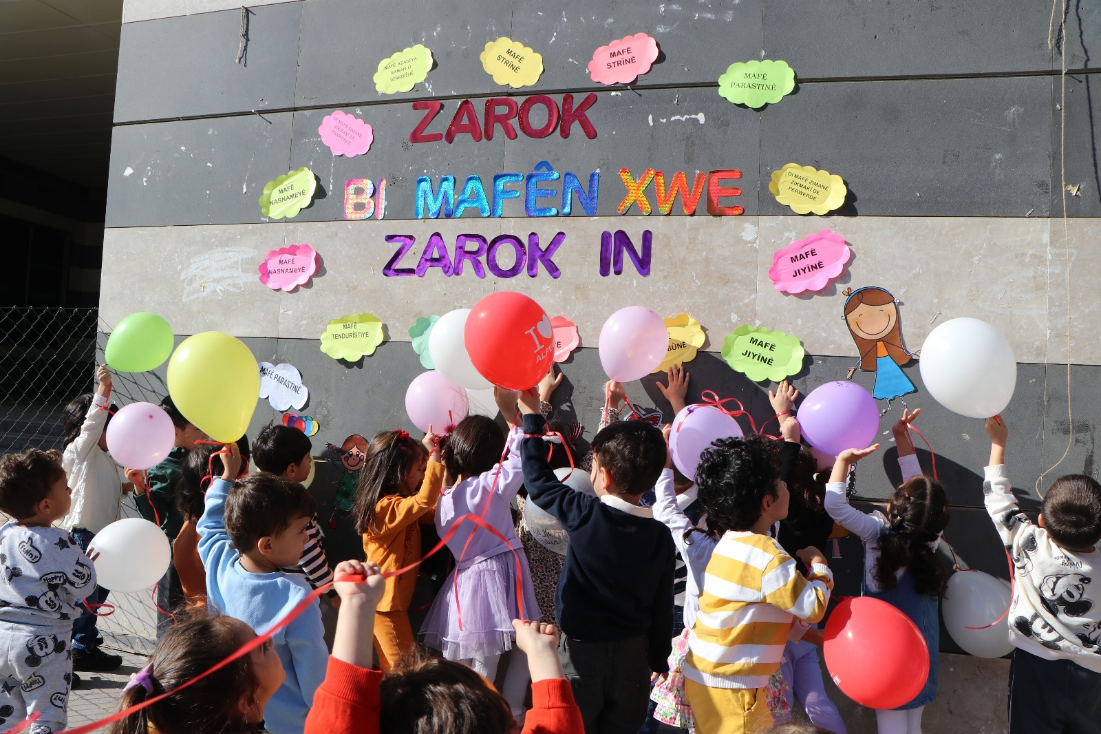 Zarokistana Perperîke’de “Çocuk, Haklarıyla Çocuktur” Haftası Coşkuyla Başladı