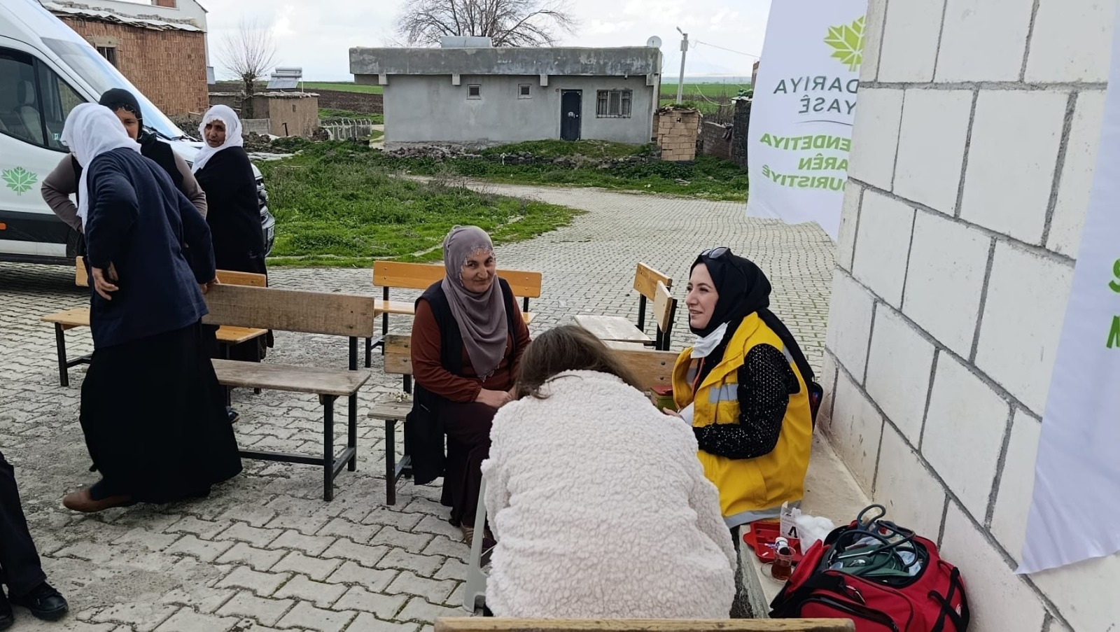 Kayapınar Belediyesi’nden Kanser Haftası dolayısıyla köylerde bilgilendirme ve sağlık taraması 