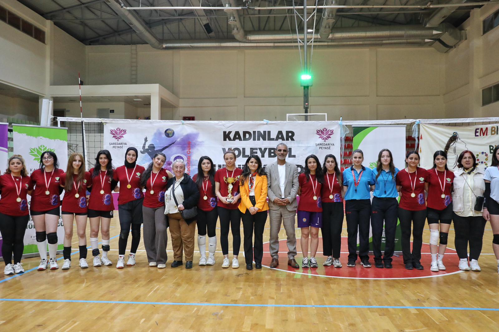 2. Kadın Voleybol Turnuvası’nda final coşkusu 