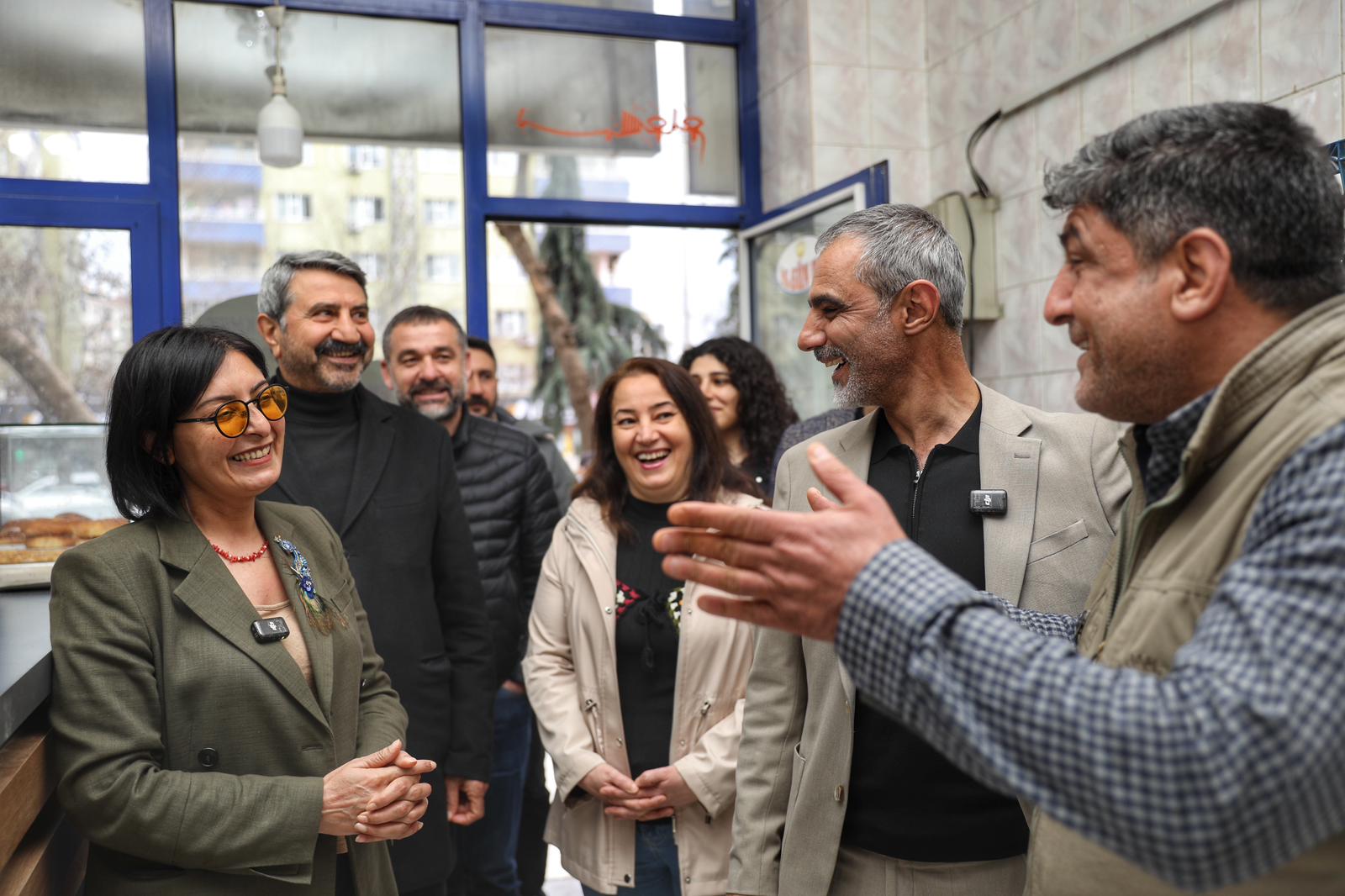 Belediye hizmetlerin belirlemesinde görüş ve önerileri dinliyor 